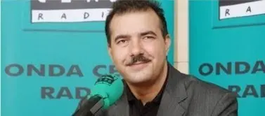El periodista y escritor Francisco Gonz&aacute;lez, ganador del X Premios 'Juan Antonio Cebri&aacute;n' de divulgaci&oacute;n hist&oacute;rica por su obra 'La huella de las diosas. Viaje a los misterios de las cuevas'