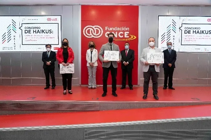 El concurso 'Haikus, Poemas de oro, plata y bronce' entrega sus premios
