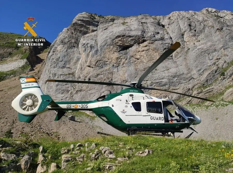 El helic&oacute;ptero de la Benem&eacute;rita ha evacuado el c&aacute;daver