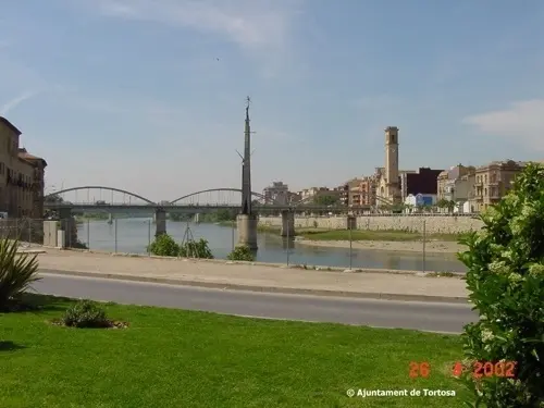 Archivo - Tortosa (Tarragona) y su monumento franquista