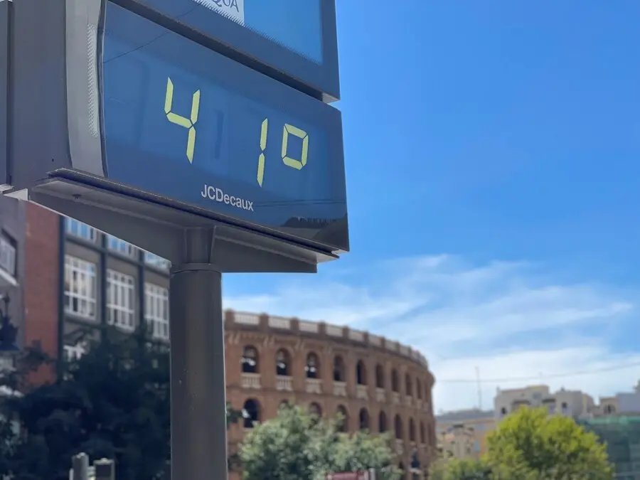 Un term&oacute;metro marca 41&ordm; este domingo en Val&egrave;ncia