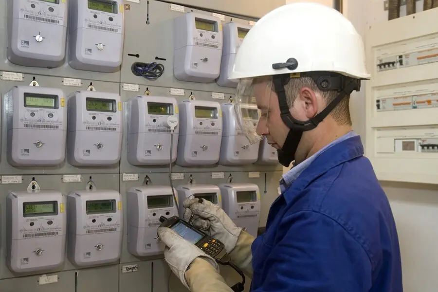 Archivo - Contadores el&eacute;ctricos inteligentes
