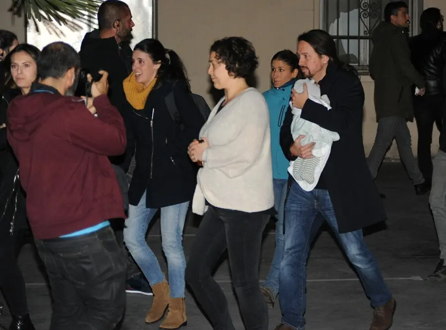 Archivo - (I-D) La n&uacute;mero dos de Unidas Podemos al Congreso por Madrid, Irene Montero; la candidata de Unidas Podemos al Congreso por Toledo, Teresa Ar&eacute;valo y el secretario general de Unidas Podemos y  candidato del partido a la Presidencia del Gobierno P
