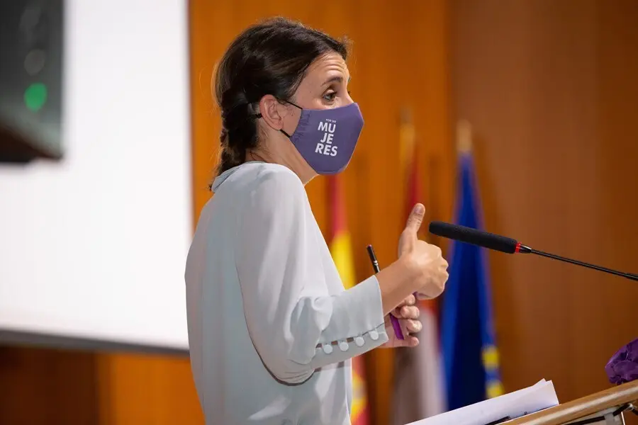 La ministra de Igualdad, Irene Montero, interviene en la inauguraci&oacute;n del I Congreso Internacional de Educaci&oacute;n y G&eacute;nero, a 7 de julio de 2021, en Soria, Castilla y Le&oacute;n, (Espa&ntilde;a).