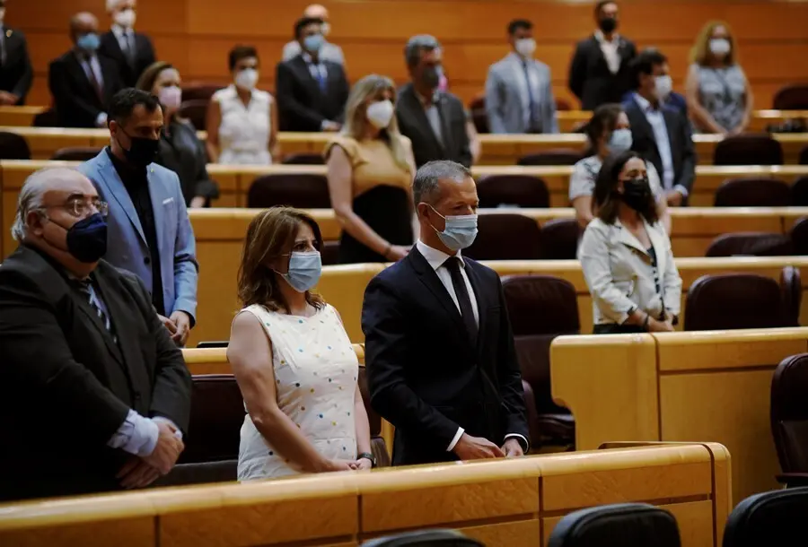 La vicesecretaria general del PSOE y portavoz del Grupo Socialista en el Congreso, Adriana Lastra, junto al portavoz del PSOE en el Senado, Ander Gil (d), durante una sesi&oacute;n plenaria en el Senado, a 12 de julio de 2021, en Madrid (Espa&ntilde;a). Durante este Pl