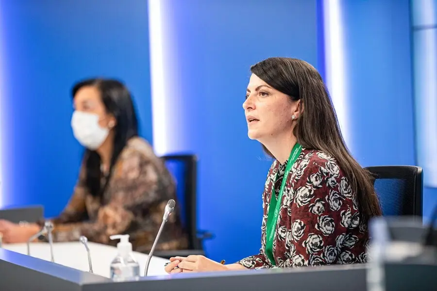 Archivo - La secretaria general Vox en el Congreso, Macarena Olona (d); y la parlamentaria de Vox, Amaia Mart&iacute;nez (i), anuncian la interposici&oacute;n de un recurso de amparo ante el Tribunal Constitucional, 