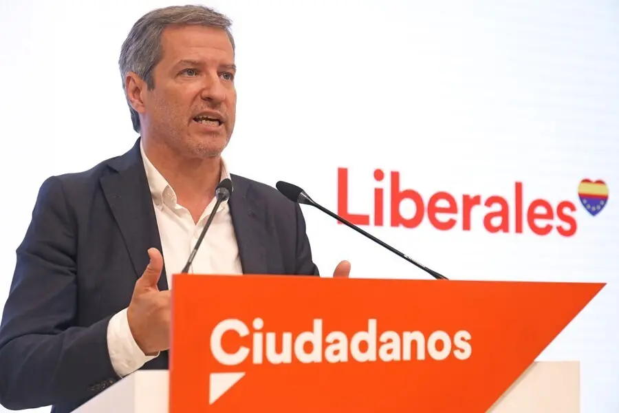 El vicesecretario general y secretario de Comunicaci&oacute;n de Ciudadanos, Daniel P&eacute;rez, ofrece una rueda de prensa posterior a la reuni&oacute;n del Comit&eacute; Permanente de Ciudadanos, a 12 de julio de 2021, en Madrid (Espa&ntilde;a). La comparecencia tiene lugar el mismo d&iacute;a