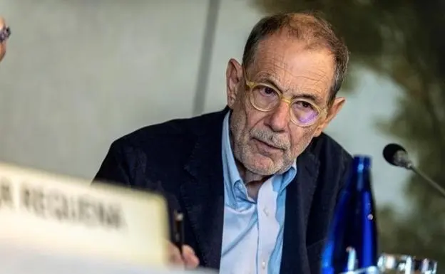 Archivo - El exministro Javier Solana estar&aacute; en la octava edici&oacute;n de 'Talking About Twitter'