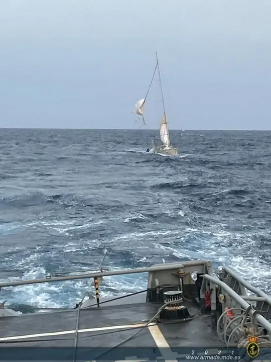 Rescate del velero escuela 'Tambo' de la Armada