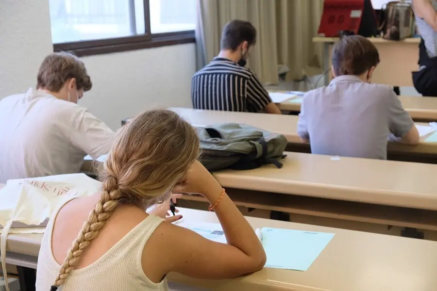 Alumnos durante el examen de Selectividad en la convocatoria de julio
