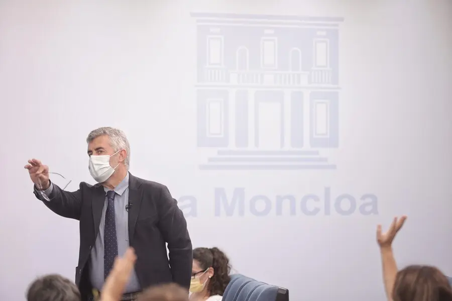 El secretario de Estado de Comunicaci&oacute;n del Gobierno, Miguel &Aacute;ngel Oliver, durante la rueda de prensa posterior al primer Consejo de Ministros tras la remodelaci&oacute;n del Ejecutivo, a 13 de julio de 2021, en Madrid (Espa&ntilde;a)