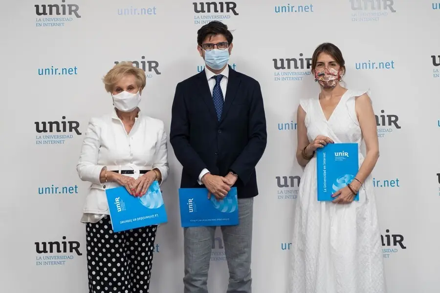 UNIR y AFAMMER firman un convenio de colaboraci&oacute;n para impulsar la formaci&oacute;n de mujeres en el &aacute;mbito rural