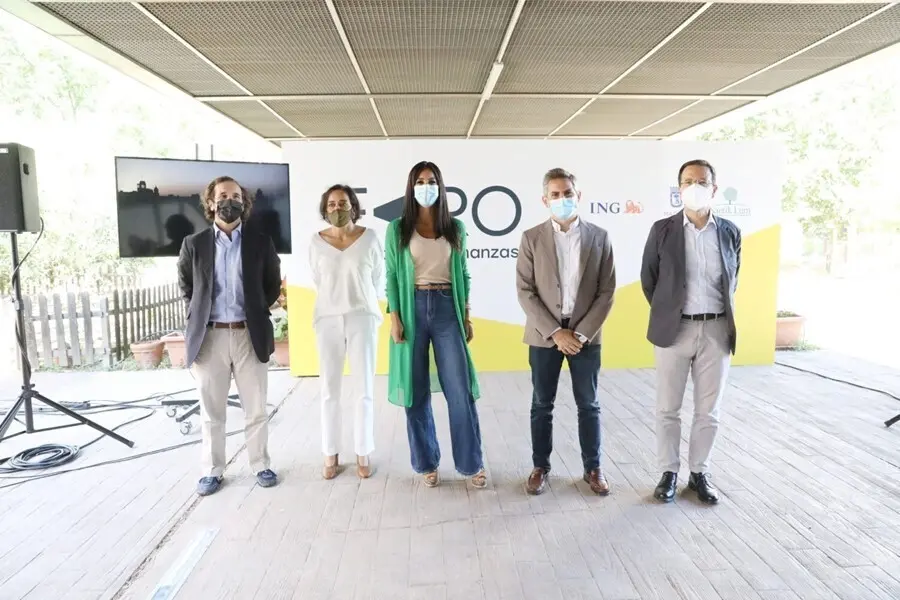 La vicealcaldesa de Madrid, Bego&ntilde;a Villac&iacute;s, durante la presentaci&oacute;n del proyecto en el Centro de Servicios Sociales de Valdebernardo (Vic&aacute;lvaro)