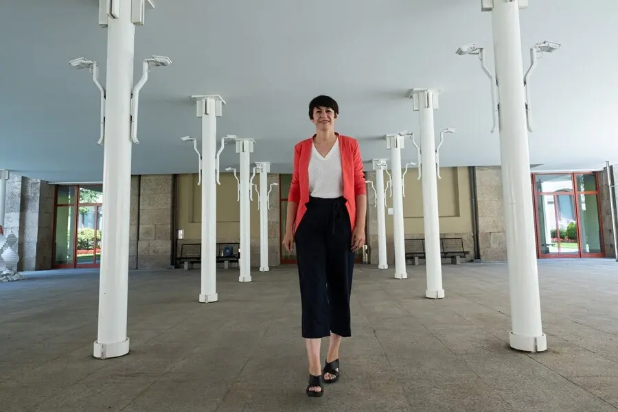 La portavoz  nacional del BNG (Bloque Nacionalista Galego) , Ana Pont&oacute;n, en el Pazo do H&oacute;rreo, sede del Parlamento de Galicia, en Santiago de Compostela.