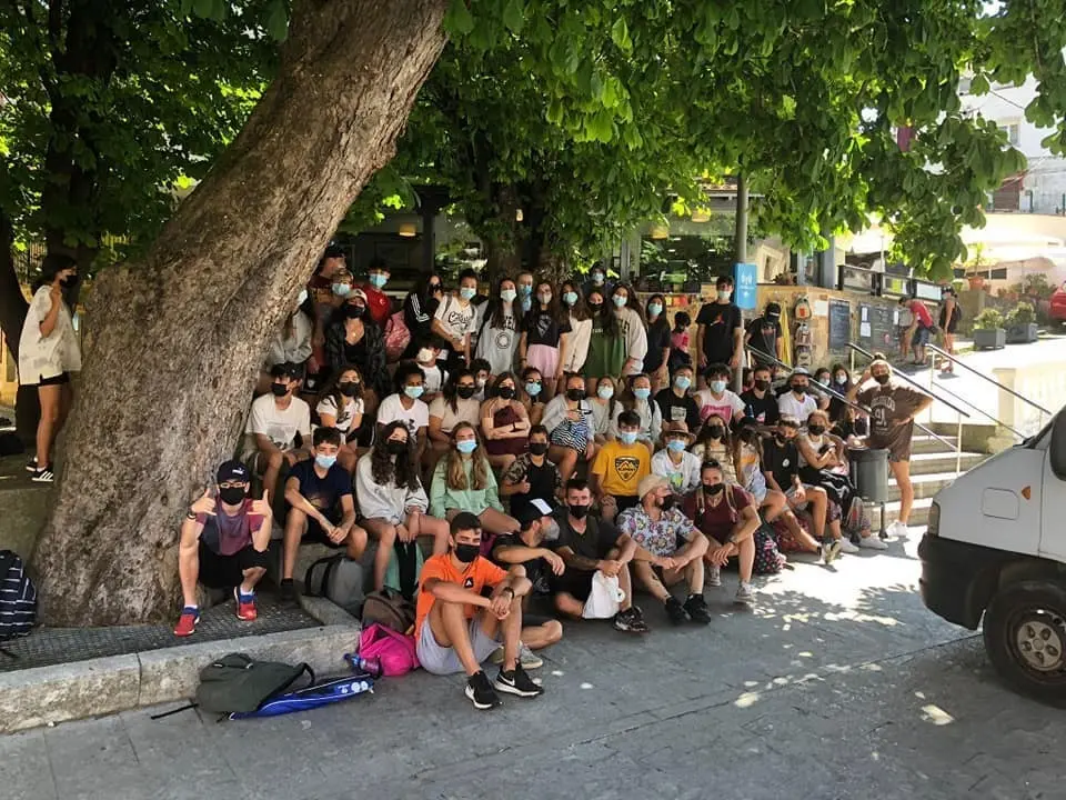 Grupo de j&oacute;venes del campamento de C&oacute;breces.