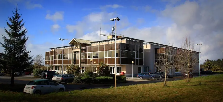 Archivo - Centro de Radio Televisi&oacute;n Espa&ntilde;ola (RTVE) en Galicia, en Santiago de Compostela.