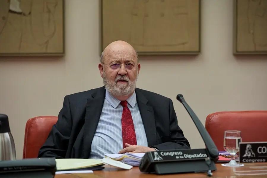 Archivo - El presidente del Centro de Investigaciones Sociol&oacute;gicas, Jos&eacute; F&eacute;lix Tezanos, comparece en una Comisi&oacute;n Constitucional en el Congreso