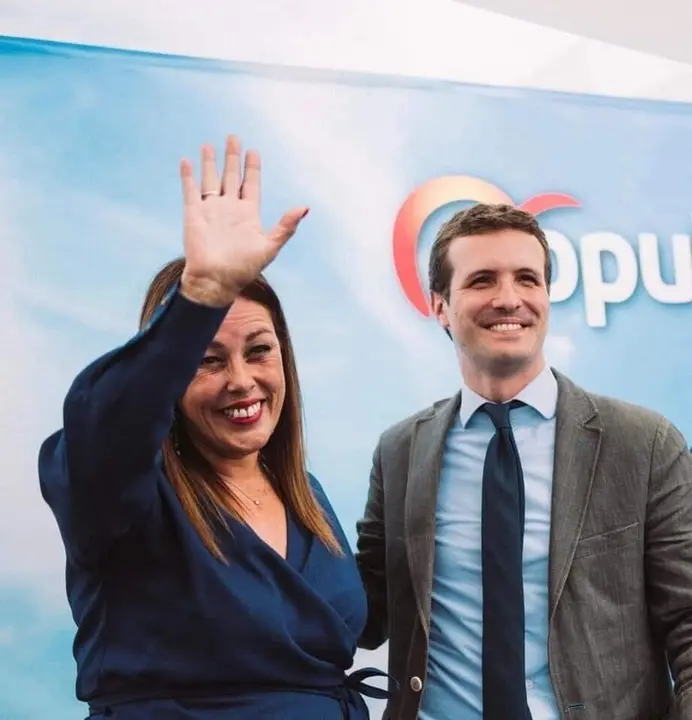 Archivo - La presidenta del PP en Lanzarote, Astrid P&eacute;rez, junto al l&iacute;der nacional del partido, Pablo Casado