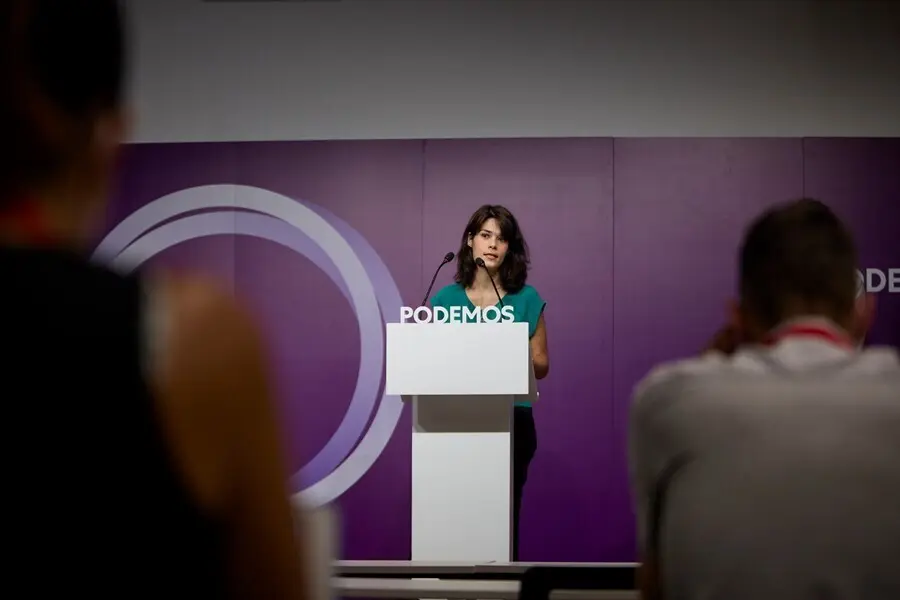 La portavoz de Podemos, Isa Serra, durante una rueda de prensa en la sede del partido, a 19 de julio de 2021, en Madrid (Espa&ntilde;a). 