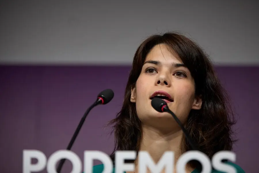 La portavoz de Podemos, Isa Serra, durante una rueda de prensa en la sede del partido, a 19 de julio de 2021, en Madrid (Espa&ntilde;a). 