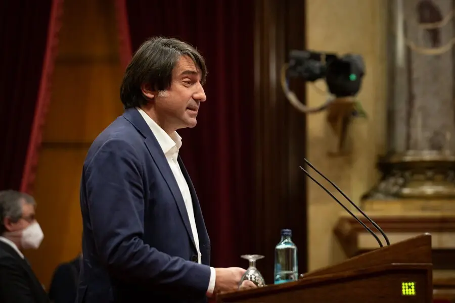 Archivo - El diputado de JxCat Francesc Dalmases interviene en la Diputaci&oacute;n Permanente del Parlament, en Barcelona, Catalunya (Espa&ntilde;a), a 20 de enero de 2021.