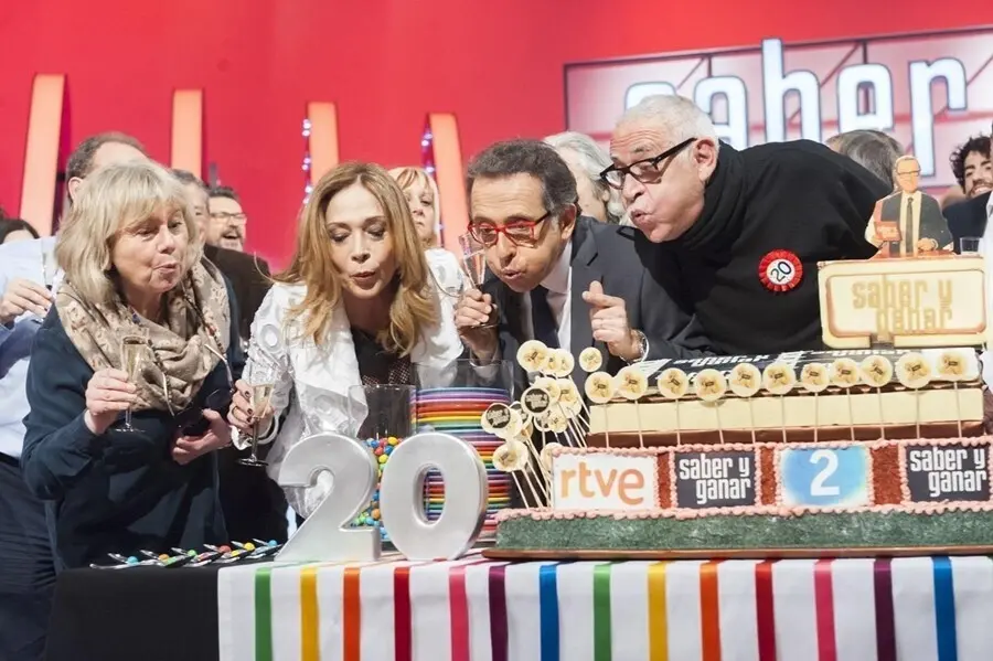 Archivo -    Saber y Ganar cumple 20 a&ntilde;os en La 2 de TVE el pr&oacute;ximo viernes 17 de febrero, un aniversario que celebrar&aacute; con una programaci&oacute;n especial que empezar&aacute; este viernes 10 de febrero recorriendo la historia del programa y sus decorados, y donde se 