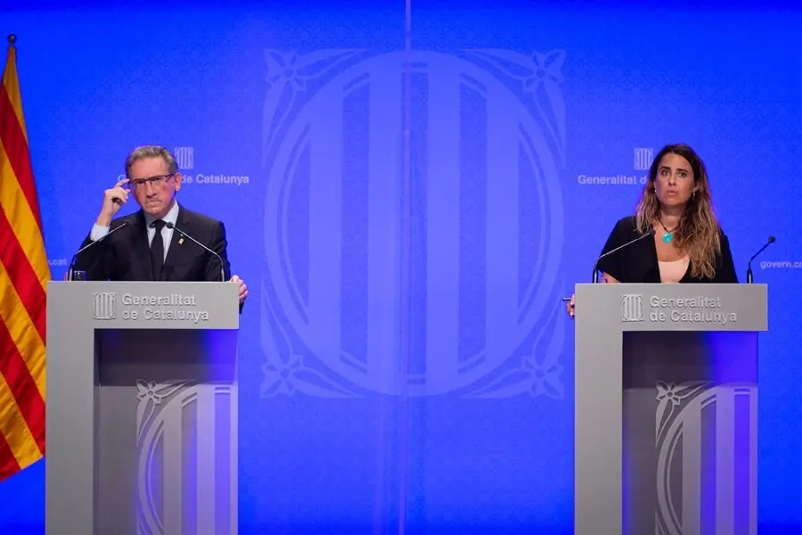 El conseller de Econom&iacute;a y Hacienda, Jaume Gir&oacute; y la portavoz del Govern de la Generalitat, Patr&iacute;cia Plaja, intervienen en una rueda de prensa posterior a una reuni&oacute;n del Consell Executiu, a 20 de julio de 2021, en la Generalitat de Catalu&ntilde;a, Barcelona, C