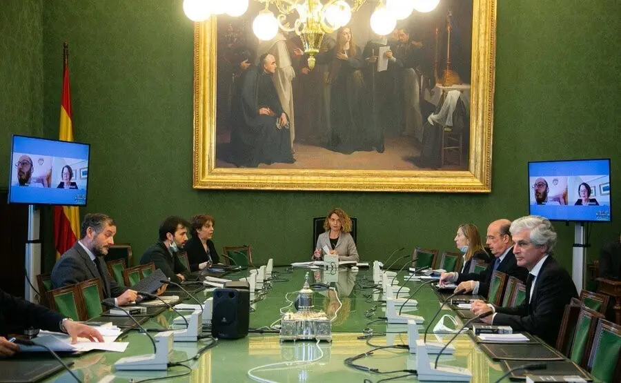 Archivo - Reuni&oacute;n de la Mesa del Congreso, bajo la presidencia de Meritxell Batet y con intervenciones v&iacute;a telem&aacute;tica