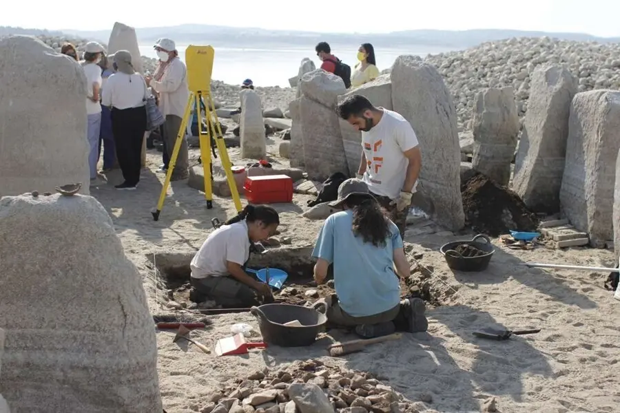 Trabajos de conservaci&oacute;n en el dolmen de Guadalperal