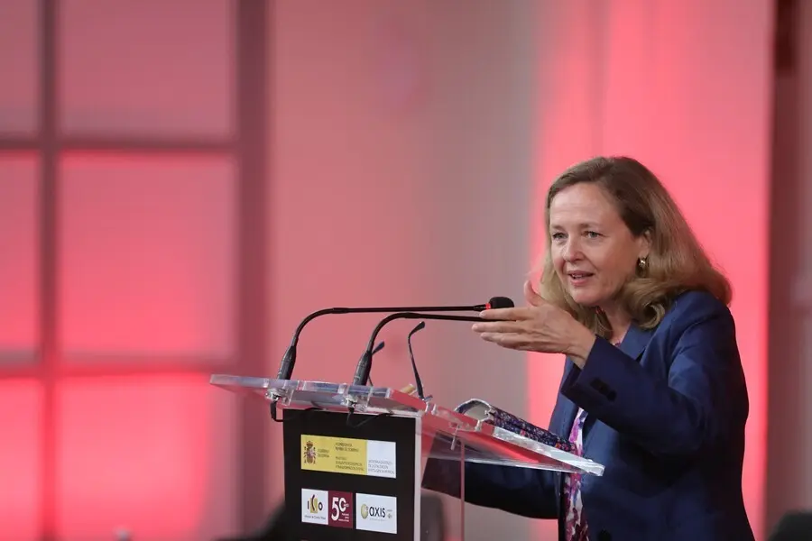 La vicepresidenta primera y ministra de Asuntos Econ&oacute;micos y Transformaci&oacute;n Digital, Nadia Calvi&ntilde;o, clausura el acto de presentaci&oacute;n del Fondo Next Tech, a 19 de julio de 2021, en Madrid, (Espa&ntilde;a). 