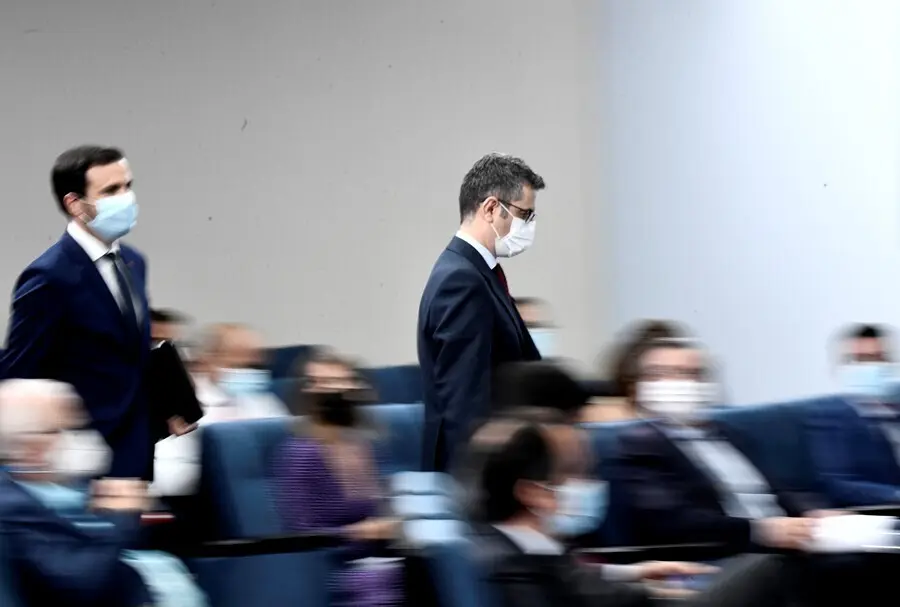El Consejo de Ministros aprueba la Ley de Memoria Democr&aacute;tica y la venta sin receta de test de ant&iacute;genos en farmacias
