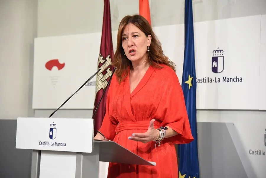 La portavoz del Gobierno de Castilla-La Mancha, Blanca Fern&aacute;ndez, en rueda de prensa