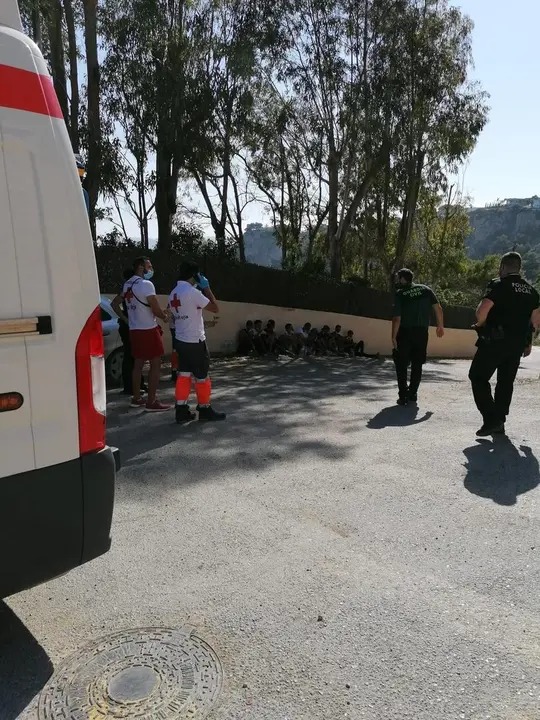 Interceptan una patera con 11 personas en Cala Ambolo en X&agrave;bia