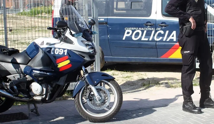 Archivo - Veh&iacute;culos de la Polic&iacute;a Nacional
