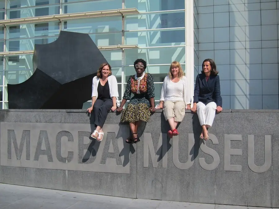 La alcaldesa Ada Colau, la nueva directora del Macba Elvira Dyangani Ose, la consellera Nat&agrave;lia Garriga y la presidenta de la Fundaci&oacute;n Macba Ainhoa Grandes