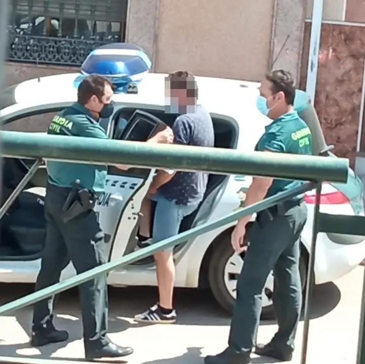Imagen de la detenci&oacute;n del presunto estafador