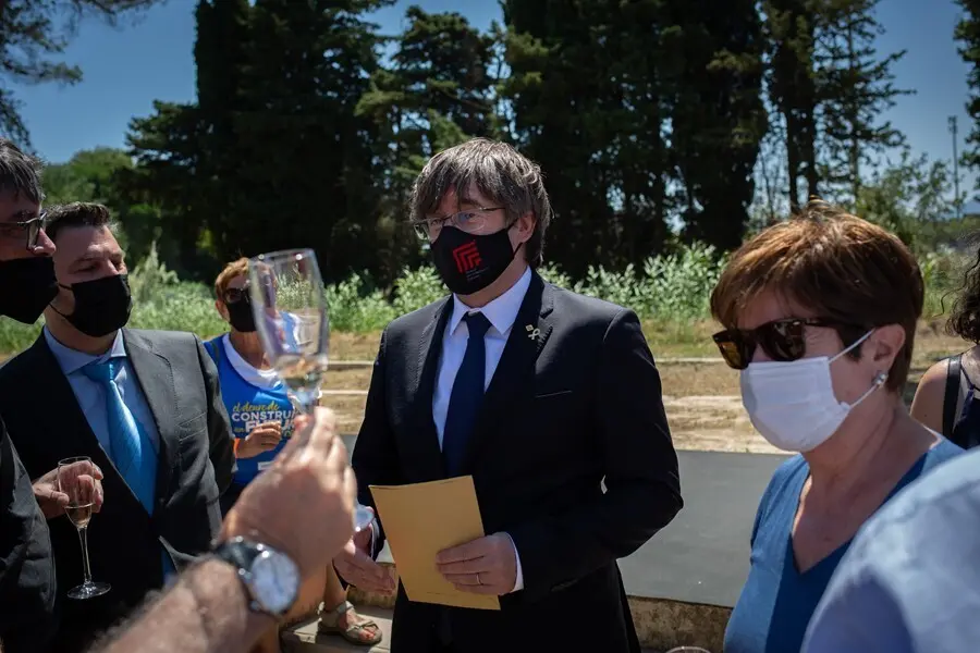 El expresident Carles Puigdemont; durante el acto de celebraci&oacute;n de los 60 a&ntilde;os de &Ograve;mnium Cultural, a 16 de julio de 2021, en Elna, (Francia). &Ograve;mnium Cultural celebra este viernes un acto en Elna (Francia) para conmemorar el 60 aniversario de la entidad. 