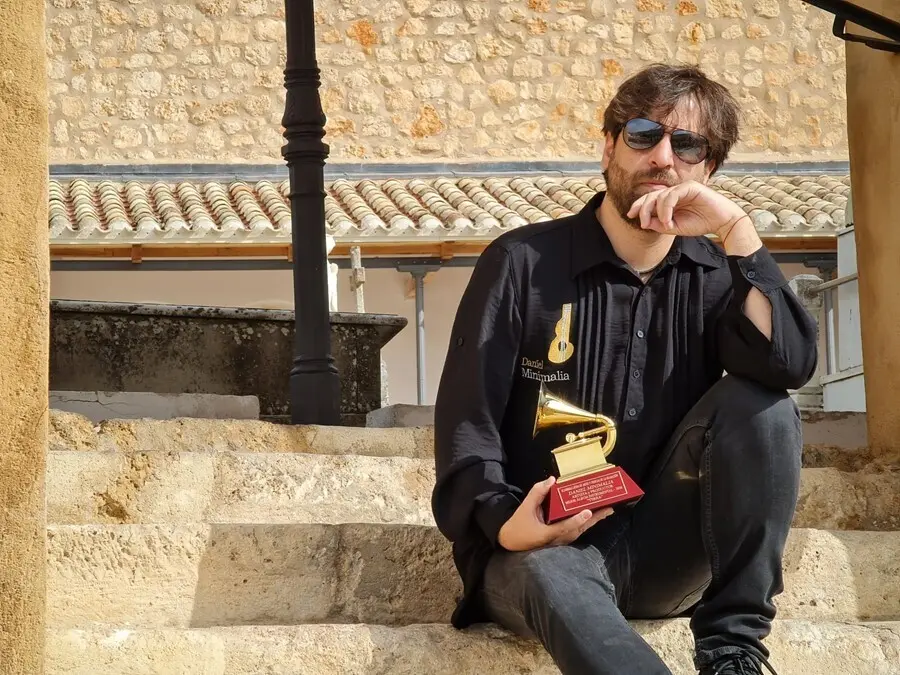El ganador de un Grammy Latino Daniel Minimal&iacute;a