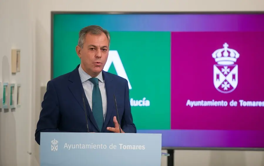 Archivo - El alcalde de Tomares, Jos&eacute; Luis Sanz