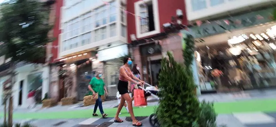 Vista de la calle Jos&eacute; Felipe Quijano en Torrelavega. / S. D&Iacute;AZ