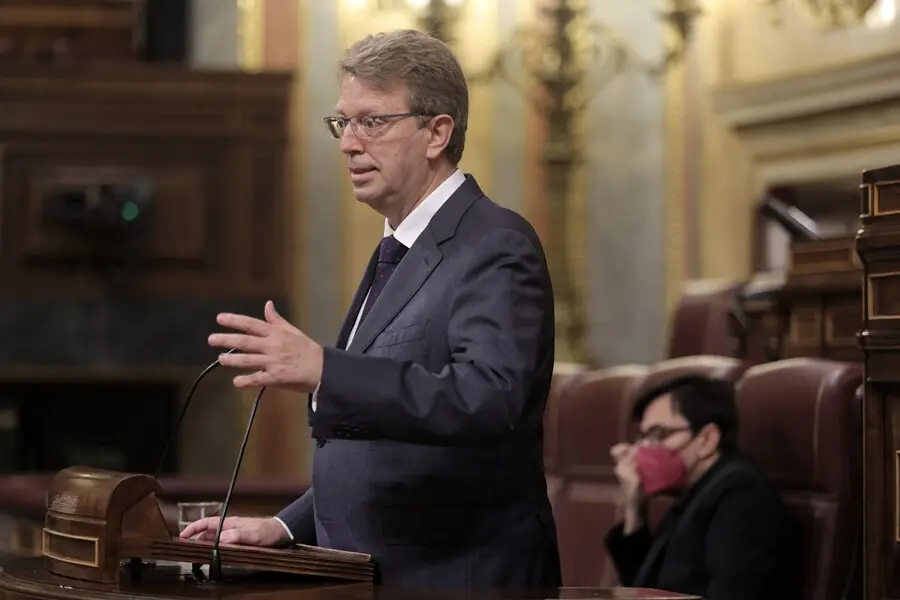 El portavoz del PDeCAT en el Congreso, Ferr&aacute;n Bel, interviene en una sesi&oacute;n plenaria en el Congreso