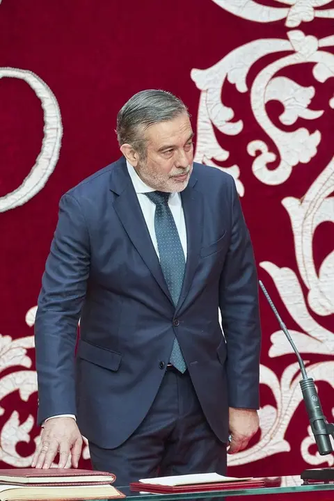 Archivo - El consejero de Presidencia, Justicia e Interior, Enrique L&oacute;pez, toma posesi&oacute;n para dicho cargo en el acto de toma de posesi&oacute;n de los miembros del Consejo de Gobierno de la Comunidad de Madrid de la XII Legislatura, a 21 de junio de 2021, en la 