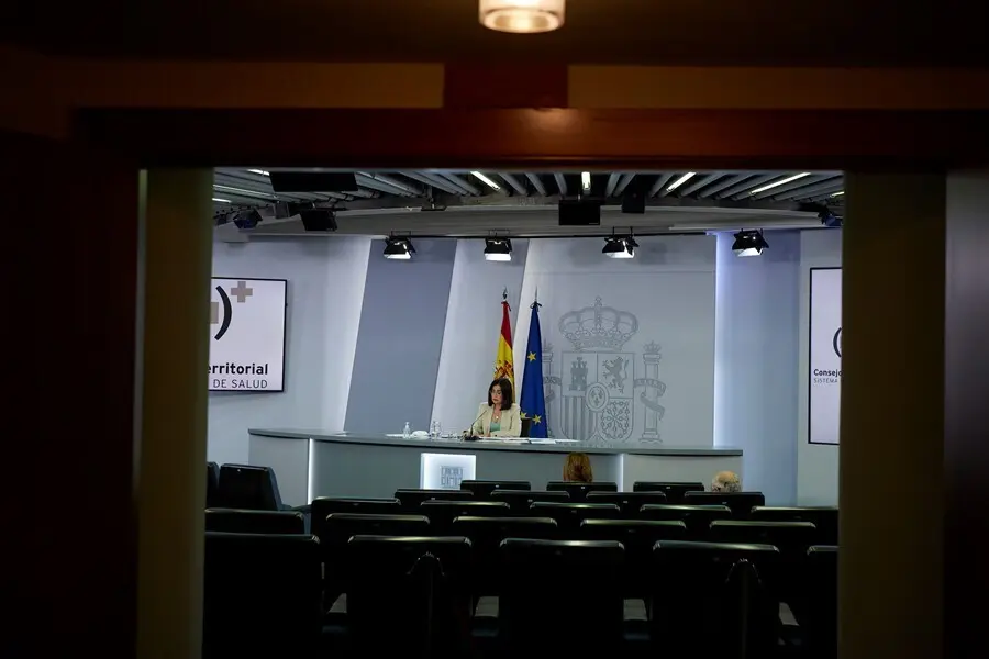 La ministra de Sanidad, Carolina Darias, durante la rueda de prensa posterior al Consejo Interterritorial del Sistema Nacional de Salud, a 28 de julio de 2021, en La Moncloa, Madrid, (Espa&ntilde;a). La titular de Sanidad ha apuntado "con toda la prudencia", que