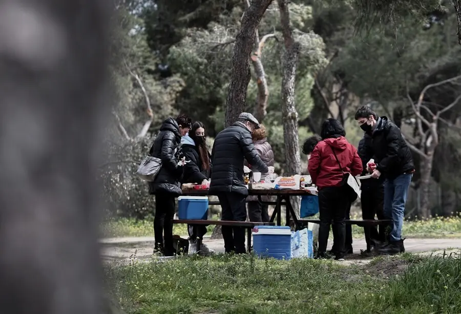 Archivo - Una familia de picnic.