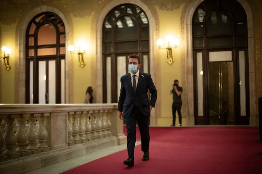 El presidente de la Generalitat, Pere Aragon&egrave;s, se dirige a una sesi&oacute;n plenaria en el Parlament de Catalu&ntilde;a, a 29 de julio de 2021, en Barcelona, Catalunya, (Espa&ntilde;a). 