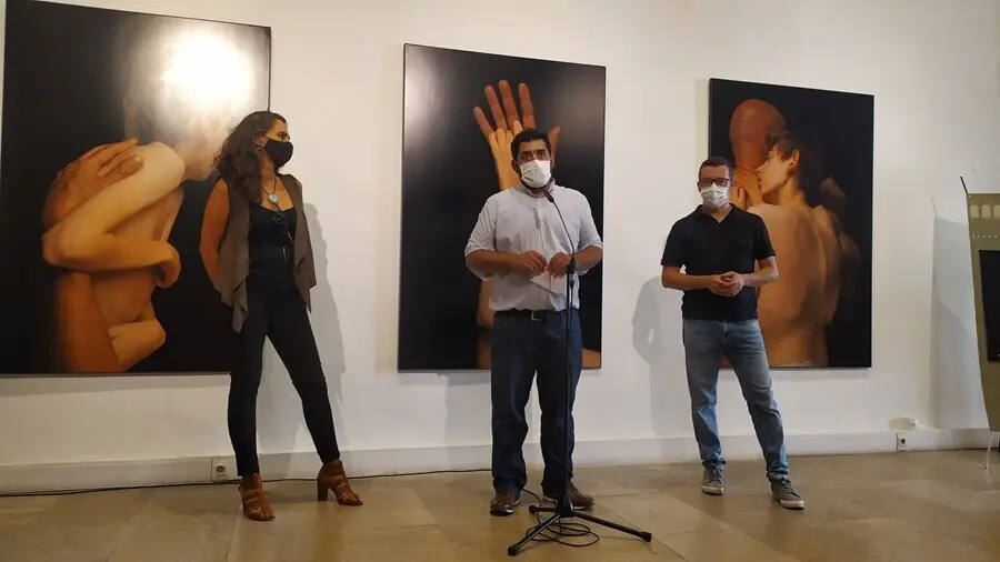 El Museo de Teruel inaugura la exposici&oacute;n fotogr&aacute;fica 'Morir y Renacer' de Ana &Aacute;lvarez-Errecalde.