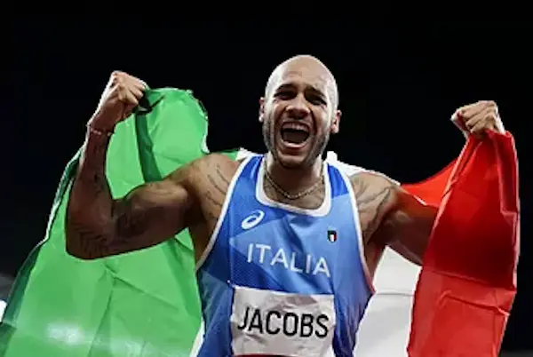 Jacobs celebra tras la final.AP