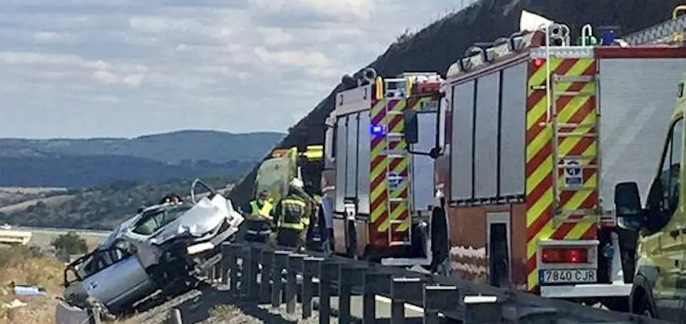 Accidente de tr&aacute;fico - BOMBEROS