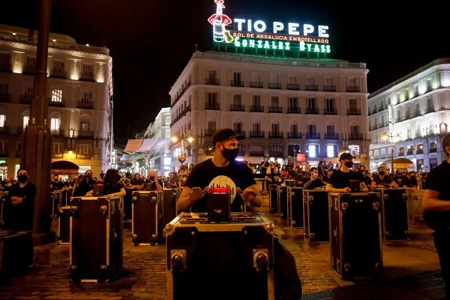 Archivo - Manifestaci&oacute;n convocada por la asociaci&oacute;n &lsquo;Alerta Roja Eventos&rsquo; en Madrid (Espa&ntilde;a), a 17 de septiembre de 2020. 