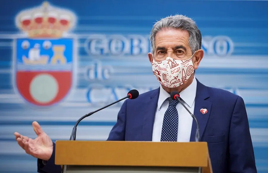 Archivo - El presidente de Cantabria, Miguel &Aacute;ngel Revilla, en una foto de archivo